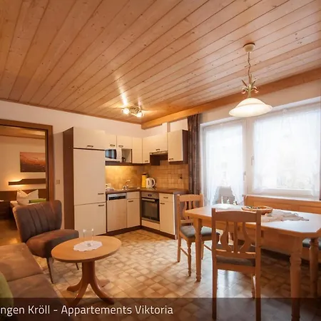 Apartment Kröll - Viktoria Und Landhaus Maria Mayrhofen